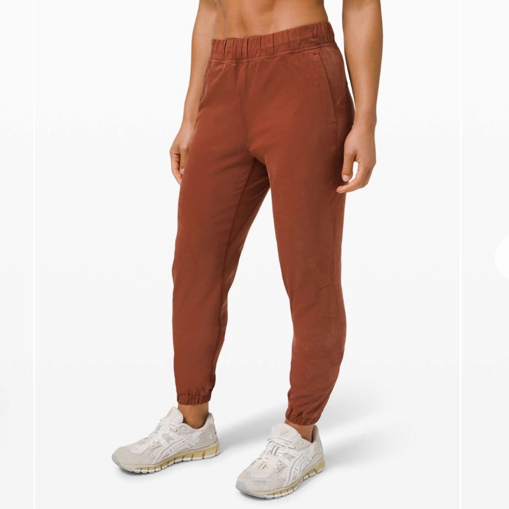 LULULEMON ADAPTED STATE TRAINING JOGGER DARK TERRACOTTA